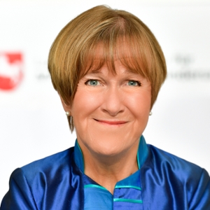 Frau mit kurzen Haaren Frau mit kurzen Haaren